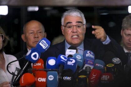Oposição leva ao Senado pedido de impeachment de Dias Toffoli; 63 parlamentares assinam 6 ocrente 1770963581