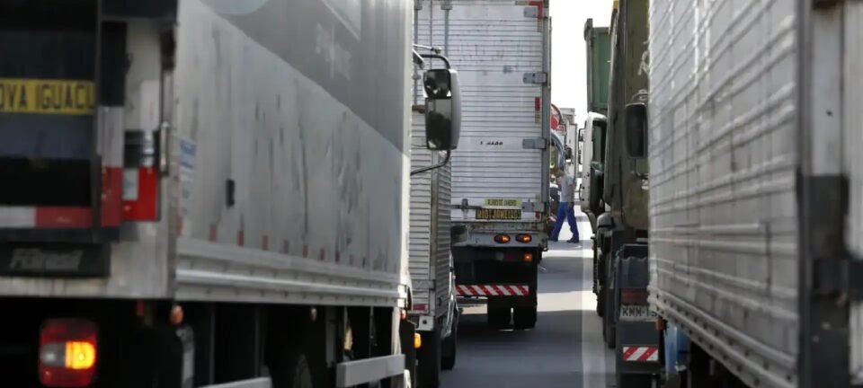 Redução da escala 6x1 pode elevar custo do frete em 18%, diz Fetrancesc 2 ocrente 1771021214