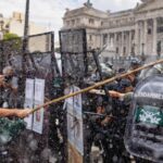 Milei leva à Justiça denúncia de terrorismo contra detidos em protesto trabalhista 5 ocrente 1771040975