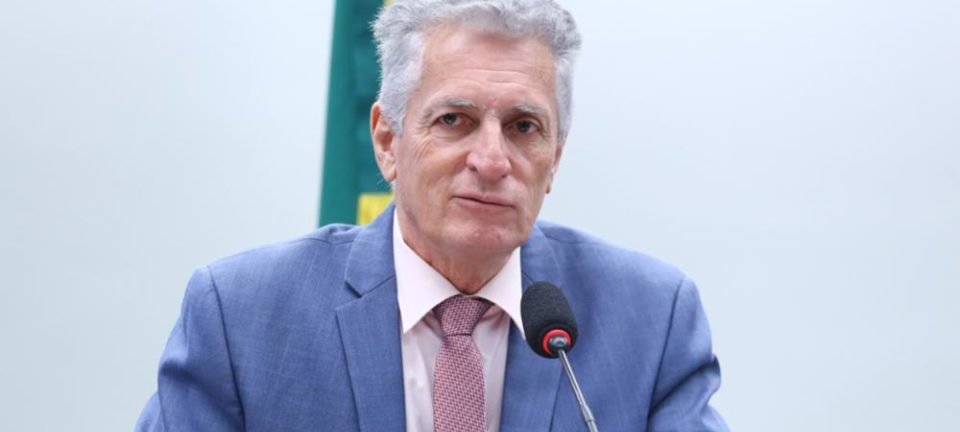 Justiça dá 24 h para deputado do PT se retratar por montagem de IA que ligava Bolsonaro a empresário 2 ocrente 1771095882
