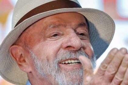 Deputado do PL leva ao TSE pedido para investigar desfile que exaltou Lula 16 ocrente 1771259750