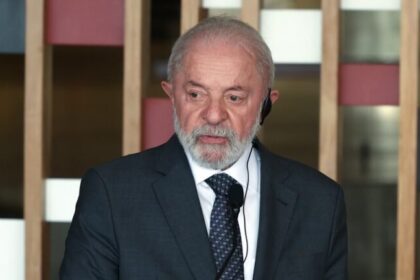 Conselheiro de Lula vê erro do PT ao minimizar Flávio Bolsonaro nas eleições de 2026 14 ocrente 1771419004