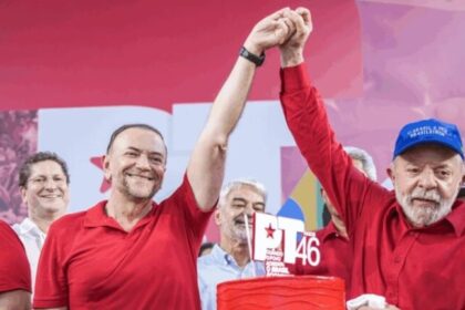 PT defende desfile que exaltou Lula e descarta atrito com evangélicos 18 ocrente 1771438778
