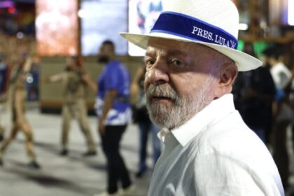 Após enredo sobre Lula, Acadêmicos de Niterói cai para a Série Ouro no Carnaval do Rio 8 ocrente 1771450510
