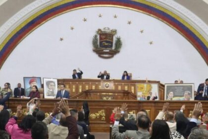 Assembleia Nacional da Venezuela aprova anistia que pode libertar centenas de presos políticos 6 ocrente 1771552159