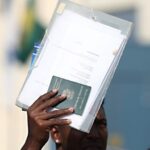 Desemprego recua a 5,6% em 2025 e atinge piso histórico em 19 estados e no DF 4 ocrente 1771604388