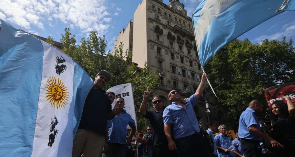 Quarta greve geral liderada pela CGT marca debate final da reforma trabalhista na Argentina 2 ocrente 1771615161