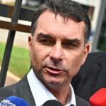 Justiça do DF manda apagar postagem que liga Flávio Bolsonaro ao caso Banco Master 5 ocrente 1771618767