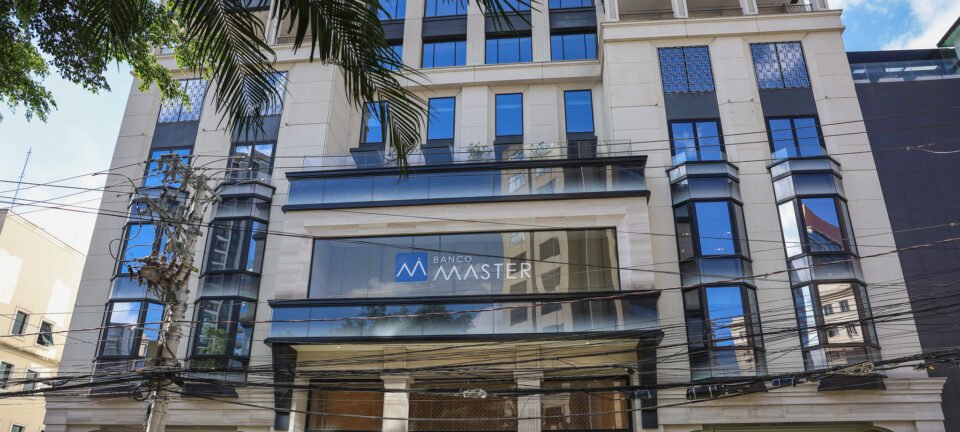 PF conclui relatório para André Mendonça e define próximos passos do caso Banco Master 2 ocrente 1771630483