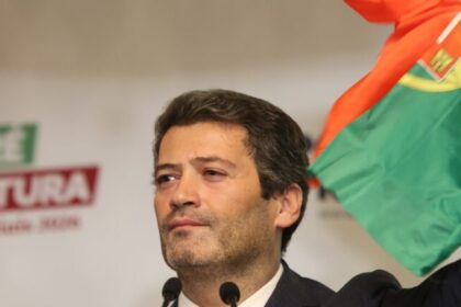 Parlamento português suspende imunidade de André Ventura e autoriza investigação por difamação 20 ocrente 1771632260