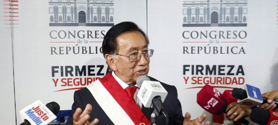Novo presidente interino do Peru enfrentará julgamento por apropriação indébita em junho 2 ocrente 1771652079