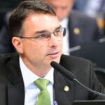 TJDFT derruba ordem de remoção e mantém no ar críticas de Flávio Bolsonaro ao PT 5 ocrente 1771775350