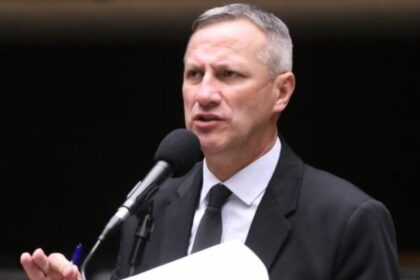 Deputado solicita prisão preventiva de Lulinha à PGR após citação em possível delação sobre fraudes no INSS 2 ocrente 1772053484