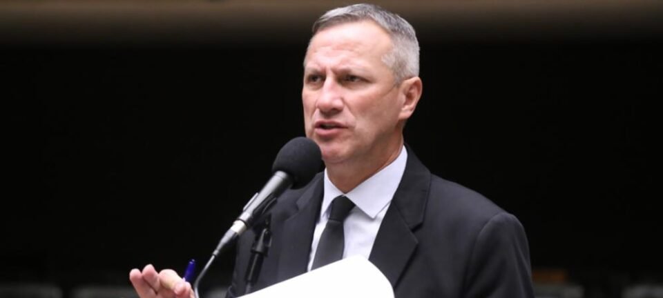 Deputado solicita prisão preventiva de Lulinha à PGR após citação em possível delação sobre fraudes no INSS 2 ocrente 1772053484