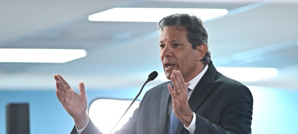 Haddad garante que nova tarifa de importação para celulares não afetará preços ao consumidor 2 ocrente 1772114671