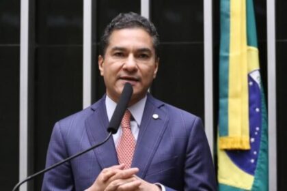 Líder do Republicanos alerta para pressão eleitoral sobre PEC que extingue escala 6×1 18 ocrente 1772116514