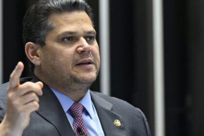 Oposição aciona comissões do Senado para apurar Banco Master e vínculos de Dias Toffoli 16 ocrente 1772159659
