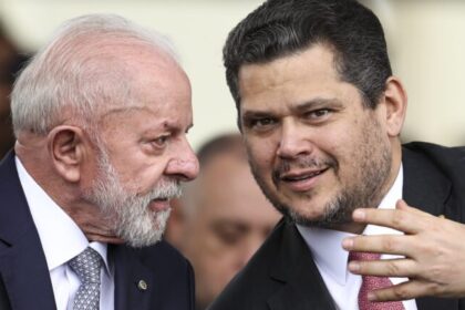 Quebra de sigilo de Lulinha avança na CPMI do INSS e base corre ao presidente do Senado 4 ocrente 1772175858