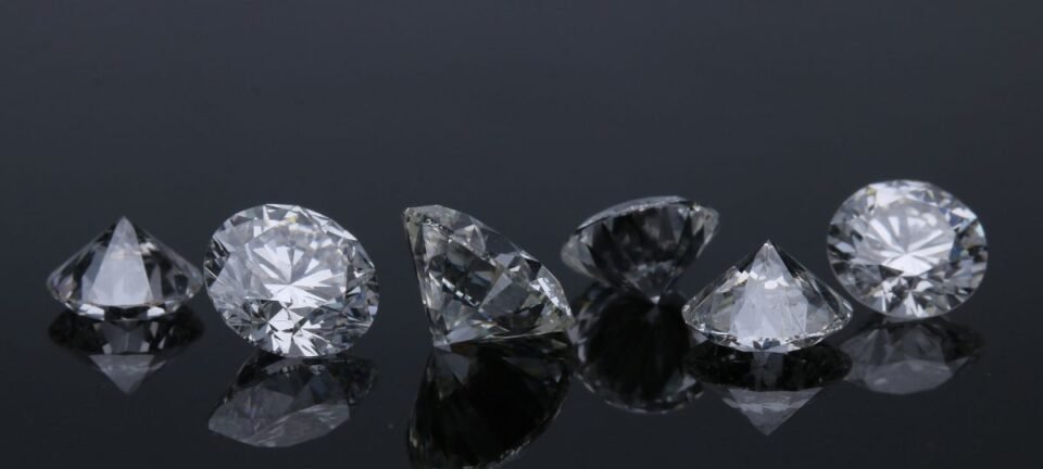 Explosões vulcânicas a 130 km/h explicam como diamantes emergem do manto para a superfície 2 ocrente 1772213671