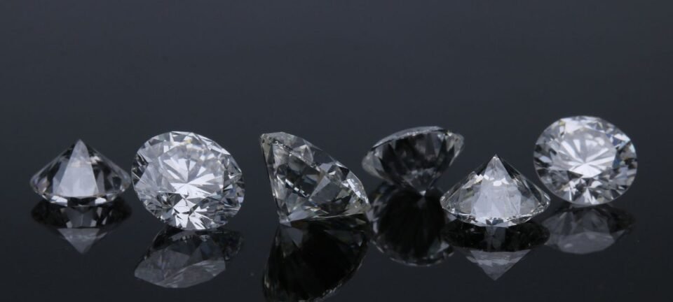 Erupções ultrarrápidas explicam como diamantes alcançam a superfície intactos 2 ocrente 1772220887