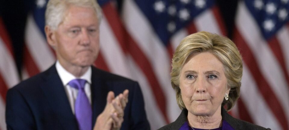 Bill Clinton depõe sobre Epstein na Câmara dos EUA e nega qualquer irregularidade 2 ocrente 1772261357