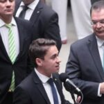 Em carta escrita à mão, Bolsonaro repudia ataques da direita a Michelle e pede “diálogo entre aliados” 4 ocrente 1772375671