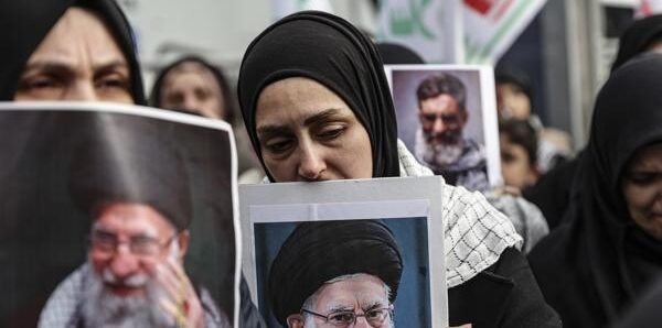 Irã inicia transição após morte de Khamenei e quatro nomes ganham força para liderança suprema 2 ocrente 1772377512