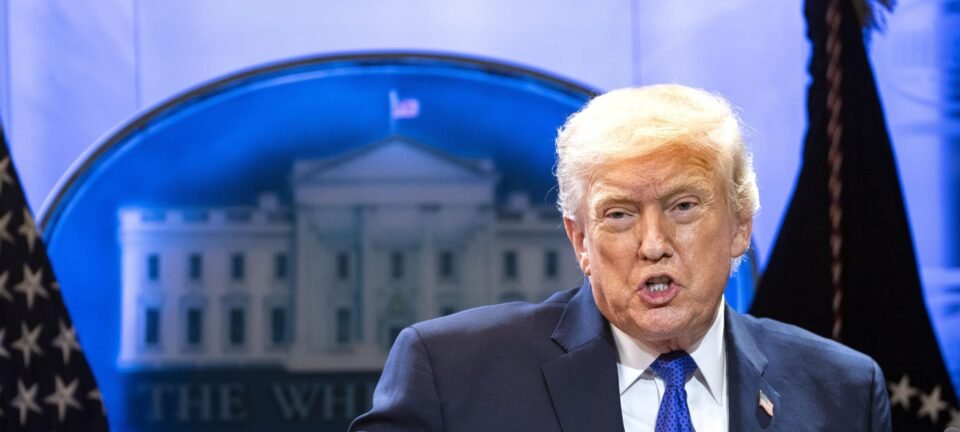 Parlamentares dos EUA correm para restringir poder de guerra de Trump após ofensiva contra Irã 2 ocrente 1772466569