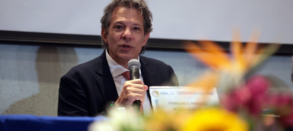 Haddad diz que conflito no Irã é “turbulência de curto prazo” e nega busca de lucro com alta do petróleo 2 ocrente 1772498971