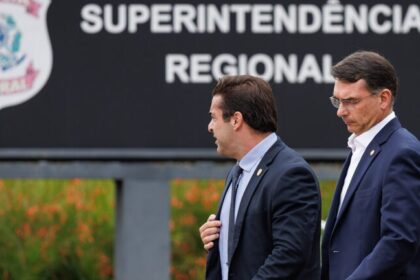Nomeação de Flávio como advogado libera visitas ilimitadas a Bolsonaro no 19º BPM 8 ocrente 1772512465