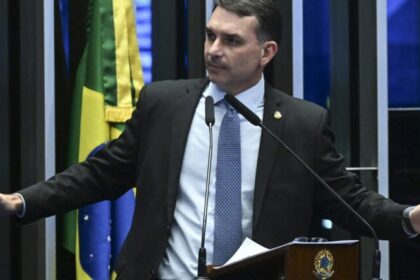 Flávio Bolsonaro apresenta PEC que extingue reeleição para presidente 4 ocrente 1772516974
