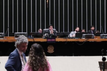 Câmara autoriza venda de medicamentos em supermercados; proposta segue para sanção presidencial 4 ocrente 1772562907