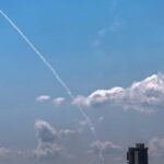 Irã intensifica ataques com drones e ameaça bloquear Estreito de Ormuz para minar EUA e aliados 4 ocrente 1772574581