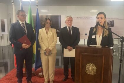Fotos da guerra na Ucrânia chegam ao Senado em mostra promovida por Polônia e Ucrânia 18 ocrente 1772600658