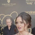 Danica McKellar declara que sua carreira agora serve a Deus e promete “espalhar a Palavra” 4 ocrente 1772781570