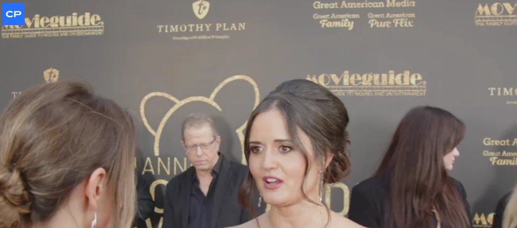 Danica McKellar declara que sua carreira agora serve a Deus e promete “espalhar a Palavra” 2 ocrente 1772781570