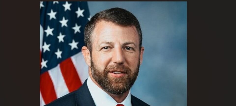 Trump demite Kristi Noem e escolhe senador Markwayne Mullin para comandar Segurança Interna 2 ocrente 1772857168