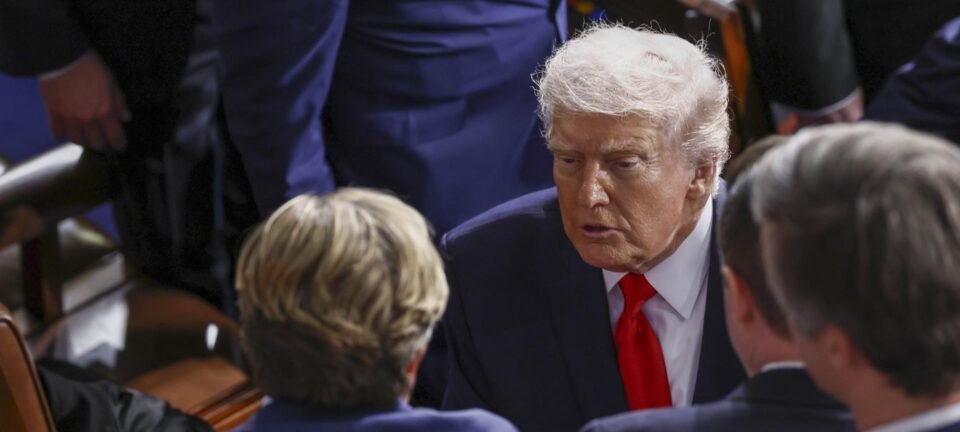 Trump anuncia “ataque com força” ao Irã para este sábado 2 ocrente 1772893193