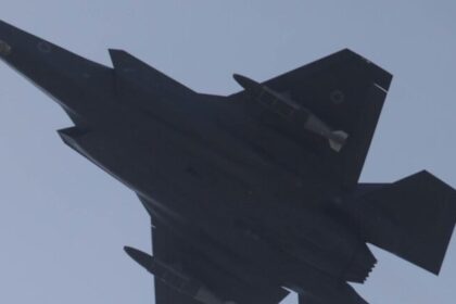 Frota do Irã ainda voa com jatos da década de 1960 em meio a supremacia aérea de EUA e Israel 12 ocrente 1772977759