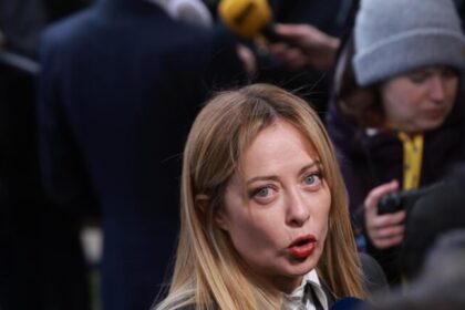 Meloni garante que Itália permanecerá fora do conflito contra o Irã 8 ocrente 1772981362