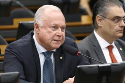 PEC que extingue escala 6x1 entra em debate na Câmara; relator teme efeito sobre empregos 14 ocrente 1773163181