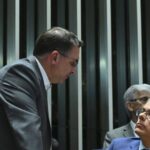 Flávio Bolsonaro quer CPI do Banco Master incluindo Fernando Haddad e Rui Costa 5 ocrente 1773271186