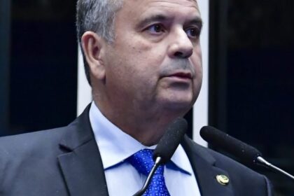 Defesa de Bolsonaro solicita autorização permanente para visitas de Rogério Marinho na Papuda 20 ocrente 1773363901