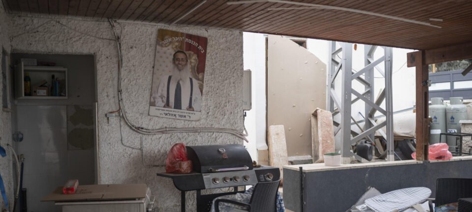 Mísseis iranianos atingem áreas civis em Israel e matam 12 pessoas 2 ocrente 1773542068
