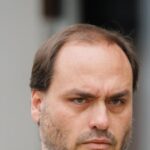 Carlos Bolsonaro afirma que socorro imediato evitou morte do pai após nova pneumonia 5 ocrente 1773621287