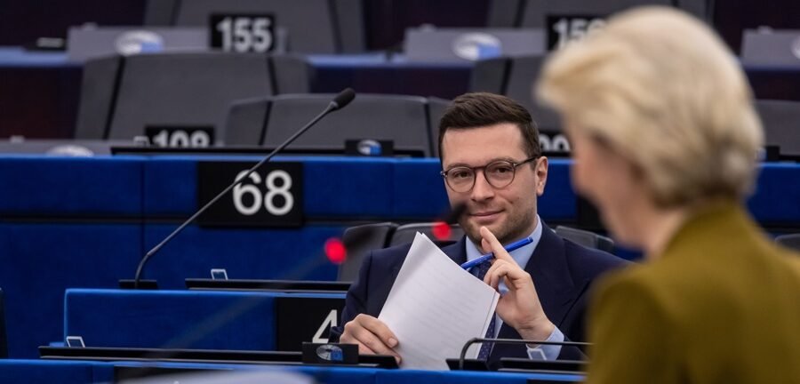 Delegação de eurodeputados desembarca em Brasília para receber dossiê sobre presos de 8 de janeiro 2 ocrente 1773725688