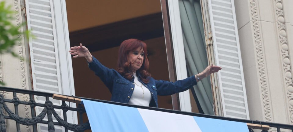 Em novo depoimento, Cristina Kirchner acusa juízes de “mafiosos” no Caso dos Cadernos 2 ocrente 1773761684