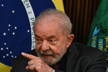 PT aprova resolução que coloca Flávio Bolsonaro como principal adversário e defende maioria no Congresso 4 ocrente 1773775200