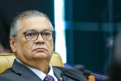 STF passa a decidir demissão de magistrados e suspende supersalários após despachos de Flávio Dino 16 ocrente 1773794966