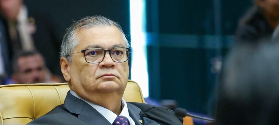 Decisões de Flávio Dino extinguem aposentadoria compulsória de juízes e freiam benefícios extras no Judiciário 2 ocrente 1773811154